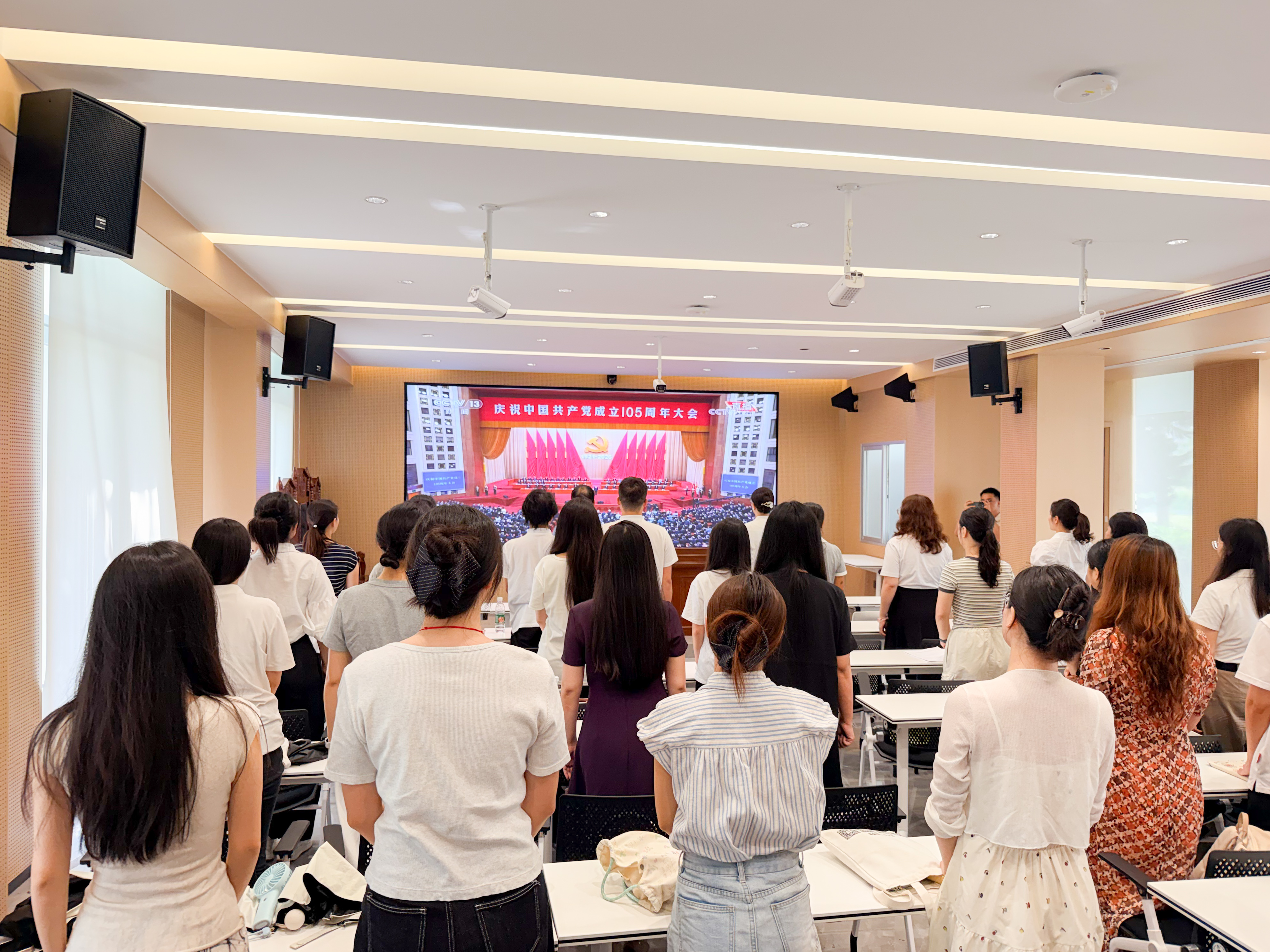 4法学院 武瑞清摄.jpg