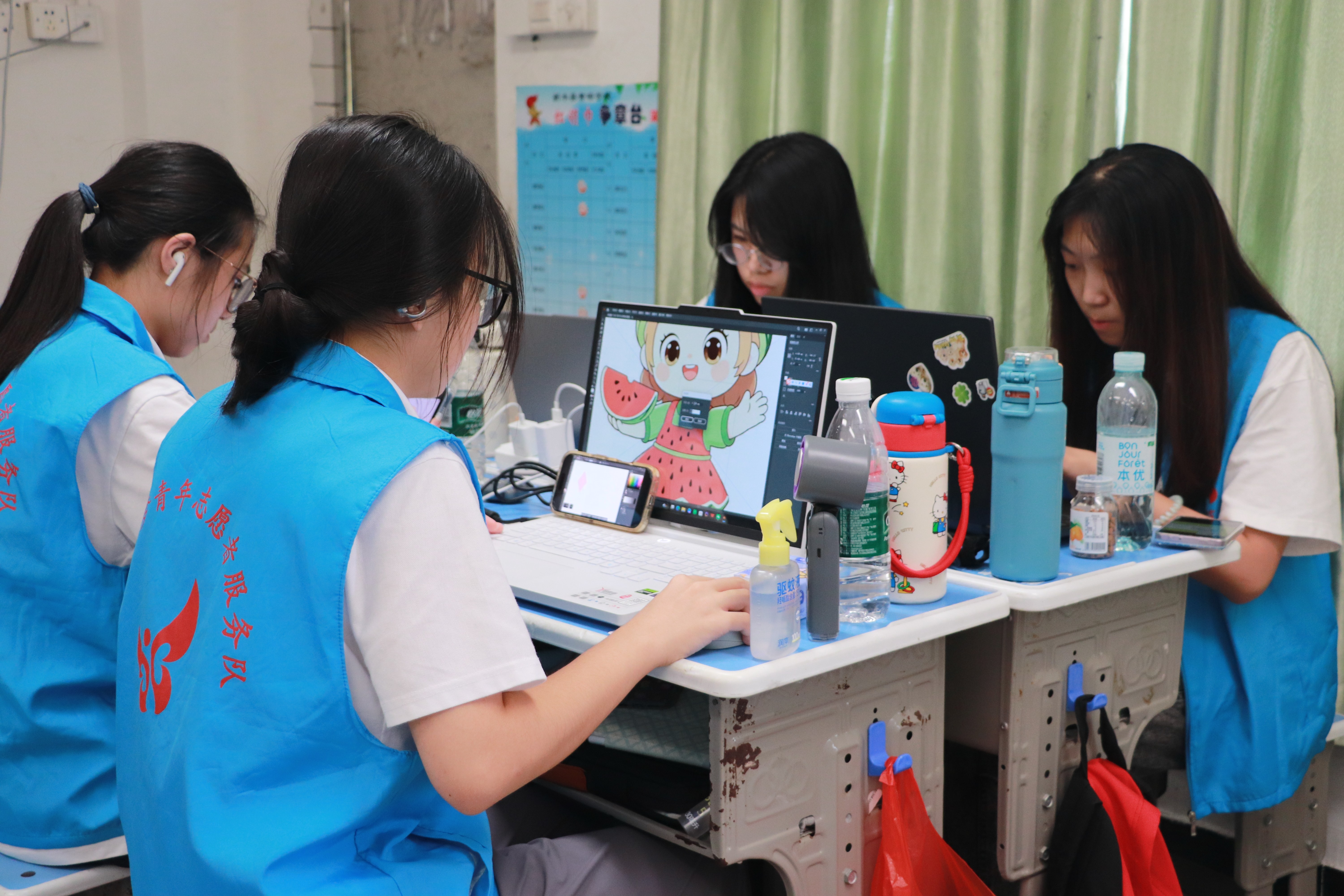 现代信息产业学院(1)(1).jpg